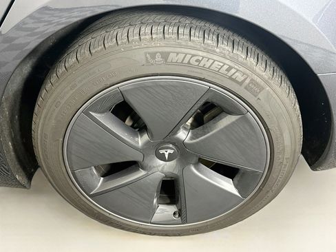 Used 2023 Tesla Model 3 Standard Range RWD image 11