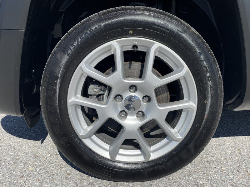 Used 2021 Jeep Renegade Latitude w/ Convenience Group AWD/4WD image 23