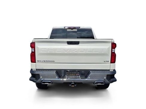 Used 2023 Chevrolet Silverado 1500 LTZ w/ LTZ Premium Package AWD/4WD image 12