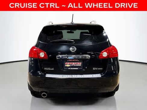 Used 2011 Nissan Rogue SV image 3