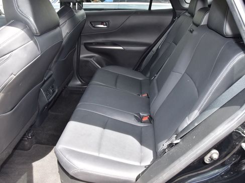 Used 2023 Toyota Venza XLE AWD/4WD image 13