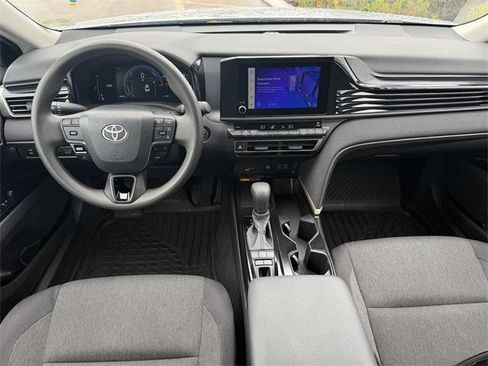 Certified 2025 Toyota Camry LE image 9