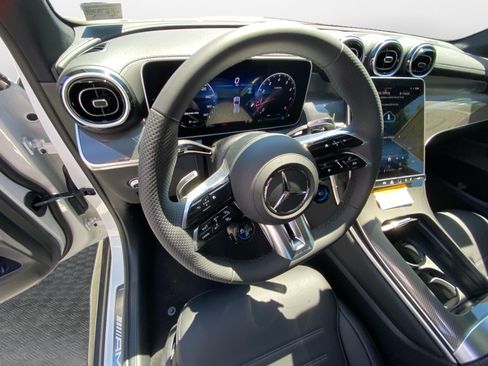 Used 2026 Mercedes-Benz GLC 43 AMG 4MATIC image 10