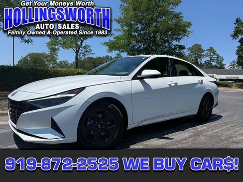 Used 2022 Hyundai Elantra SEL FWD image 1
