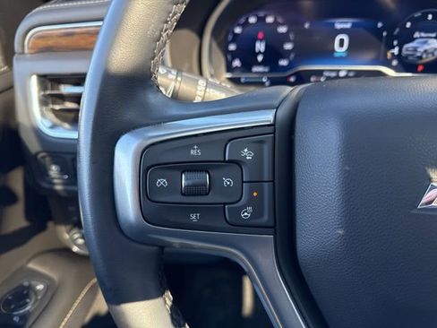 Used 2024 Chevrolet Suburban Premier w/ Premium Package image 20