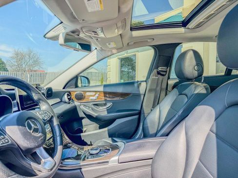 Used 2018 Mercedes-Benz C 300 4MATIC Sedan w/ Premium Package image 5