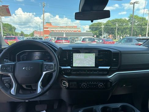 Used 2026 Chevrolet Silverado 1500 RST AWD/4WD image 25