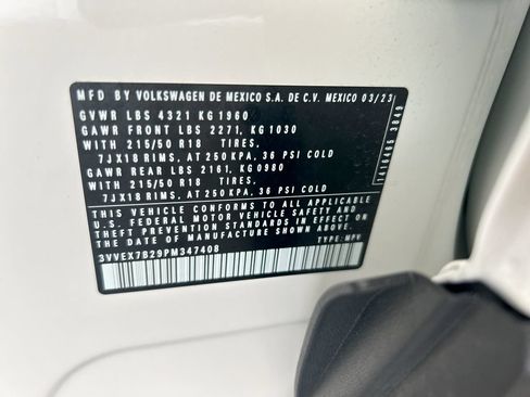 Certified 2023 Volkswagen Taos SE FWD image 42