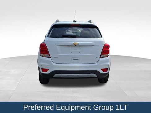 Used 2020 Chevrolet Trax LT w/ LT Convenience Package FWD image 6