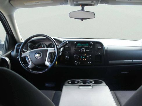 Used 2013 Chevrolet Silverado 1500 LT w/ All-Star Edition AWD/4WD image 7