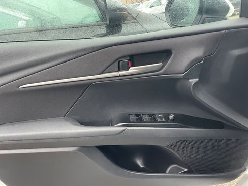 Used 2025 Toyota Camry LE image 20