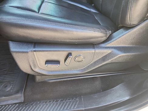 Used 2019 Ford Expedition Max XLT w/ Equipment Group 202A image 17