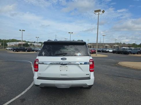 Used 2020 Ford Expedition XLT w/ Equipment Group 202A image 4