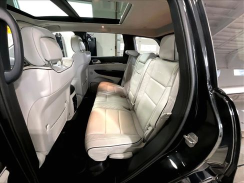 Used 2017 Jeep Grand Cherokee Summit image 15