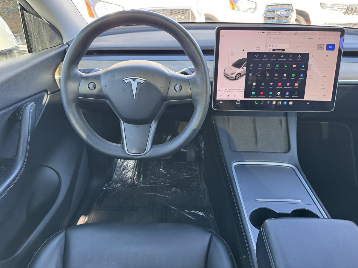 Used 2021 Tesla Model Y Long Range AWD/4WD image 25