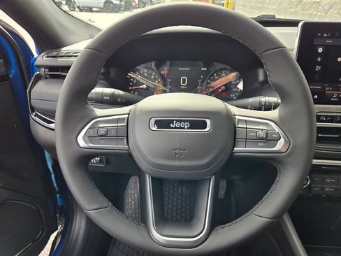 New 2026 Jeep Compass Latitude AWD/4WD image 17