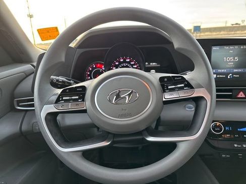 Used 2023 Hyundai Elantra SEL w/ Cargo Package image 14