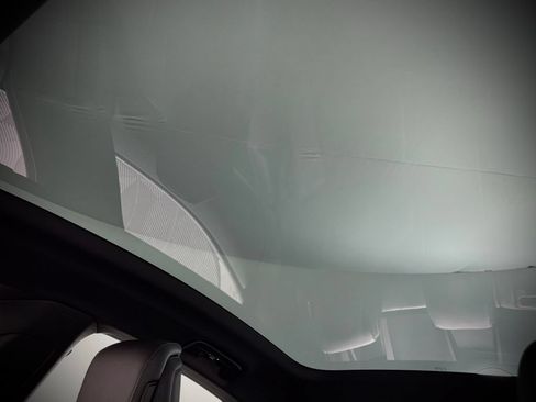 New 2025 Porsche Taycan RWD image 6