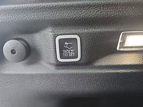 New 2025 Jeep Grand Cherokee L Limited image 15