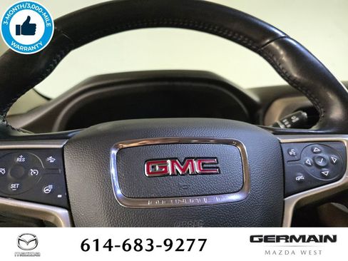 Used 2021 GMC Acadia Denali w/ Denali Technology Package AWD/4WD image 24