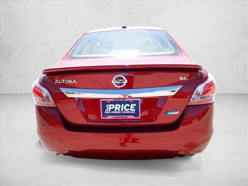 Used 2013 Nissan Altima 2.5 SL w/ Technology Pkg FWD image 3