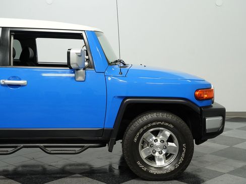 Used 2008 Toyota FJ Cruiser image 24