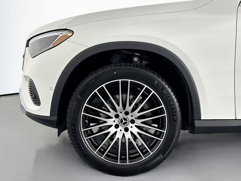 New 2026 Mercedes-Benz GLC 300 image 9