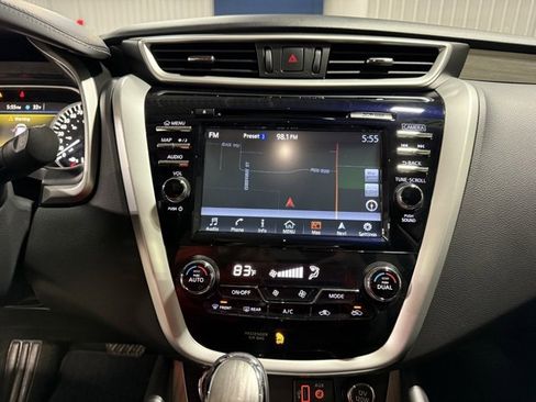 Used 2018 Nissan Murano SL image 17