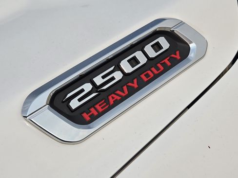 New 2026 RAM 2500 Limited AWD/4WD image 9