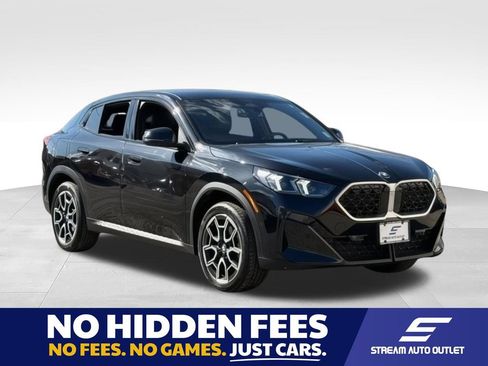 Used 2026 BMW X2 xDrive28i AWD/4WD image 1