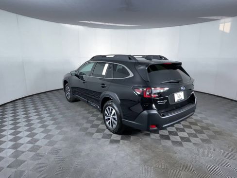 Certified 2025 Subaru Outback Premium w/ Popular Package #1A image 7