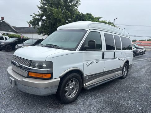 Used 2004 Chevrolet Express 1500 RWD image 9