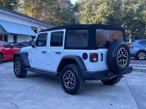 Used 2021 Jeep Wrangler Unlimited Sport image 28