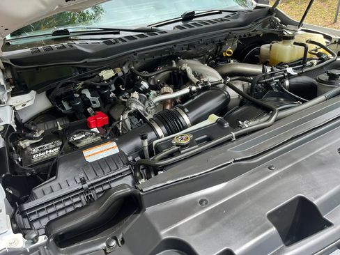 Used 2023 Ford F250 XLT w/ FX4 Off-Road Package image 11