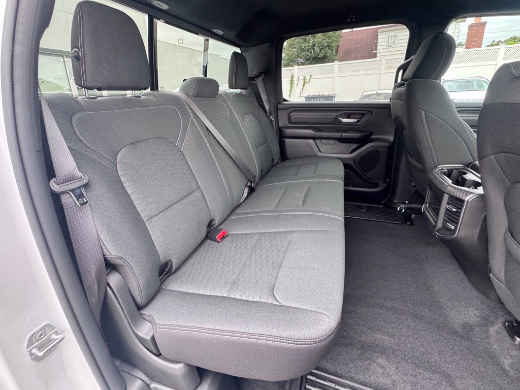 Used 2026 RAM 1500 Express AWD/4WD image 22