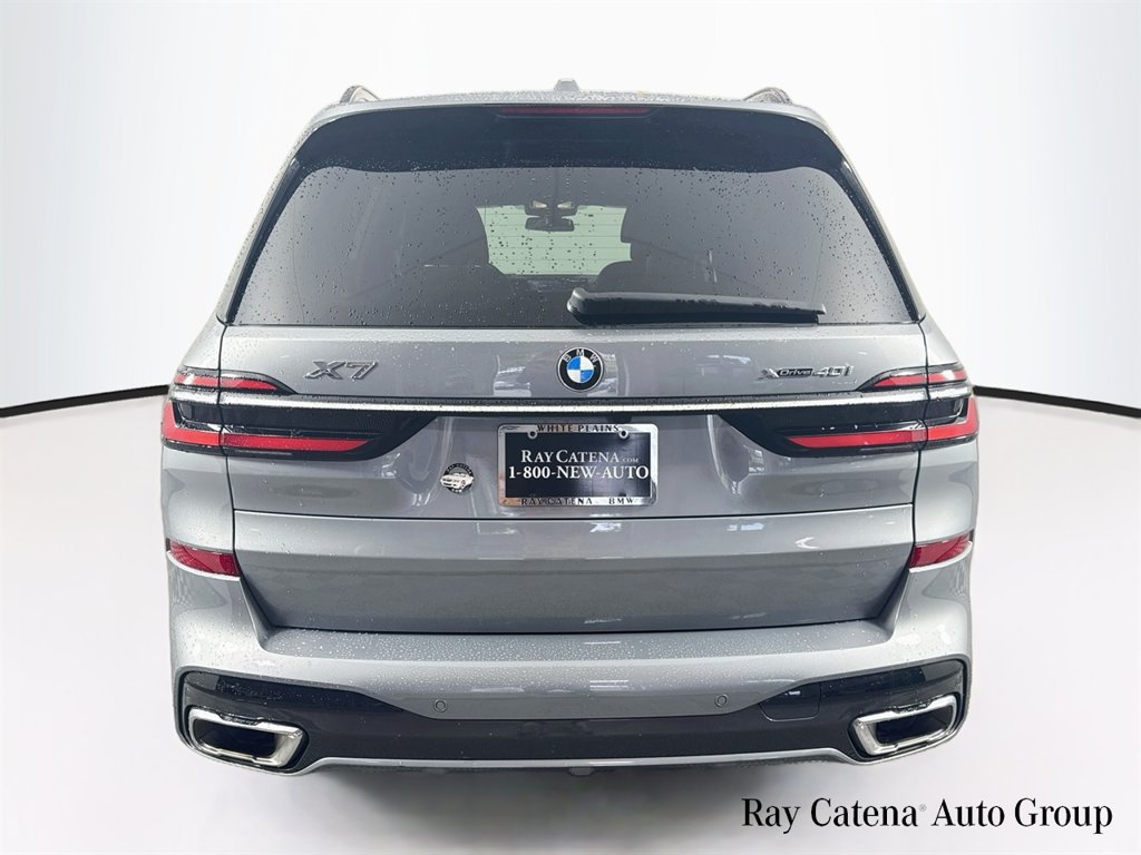 Used 2024 BMW X7 xDrive40i w/ M Sport Package AWD/4WD image 6
