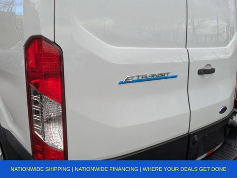 Used 2022 Ford E-Transit Low Roof image 29