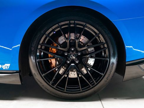 Used 2020 Nissan GT-R Premium AWD/4WD image 38