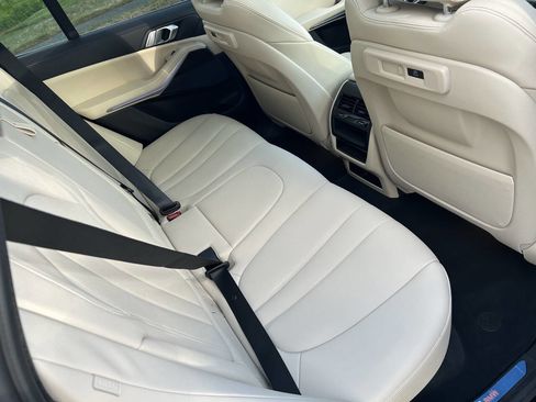 Used 2021 BMW X5 xDrive40i image 12