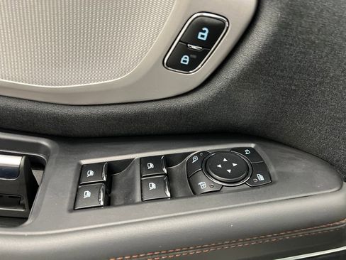 Used 2025 Ford Expedition Active AWD/4WD image 11