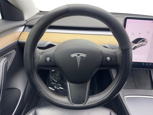 Used 2021 Tesla Model 3 Standard Range Plus image 55