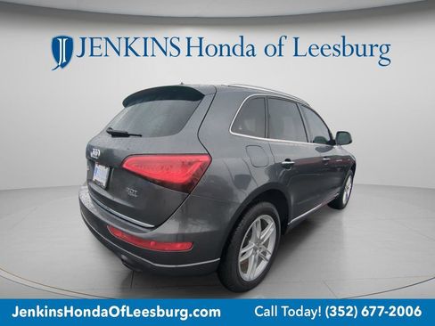 Used 2017 Audi Q5 2.0T Premium Plus w/ Technology Package image 8