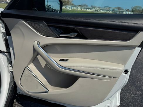 Used 2022 Jaguar F-PACE S image 22