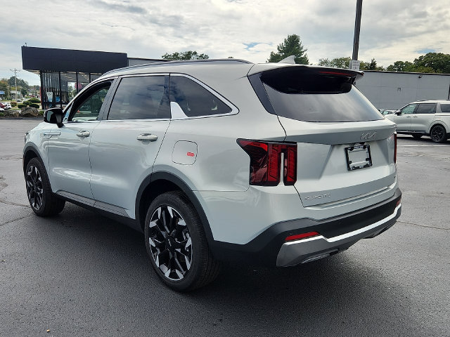 Used 2026 Kia Sorento EX AWD/4WD image 4