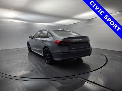 Used 2022 Honda Civic Sport image 10