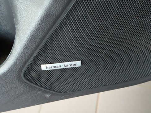 Used 2019 Subaru Outback 3.6R Touring w/ Popular Package #3A image 15