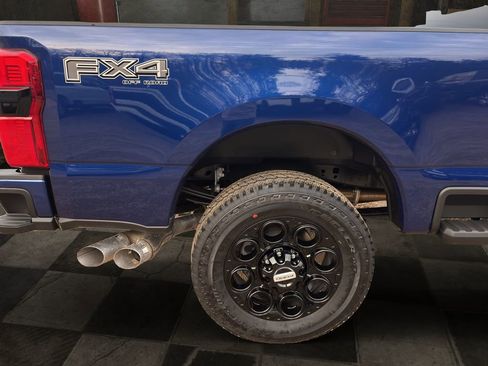 New 2026 Ford F250 Lariat w/ Black Appearance Package image 4