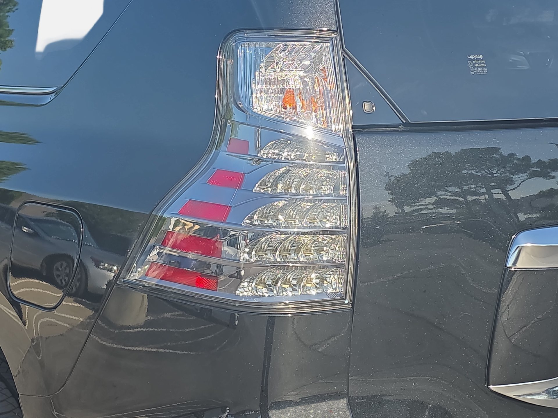 Used 2023 Lexus GX 460 Premium w/ Premium Package AWD/4WD image 32