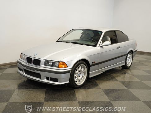Used 1996 BMW M3 Coupe RWD image 6