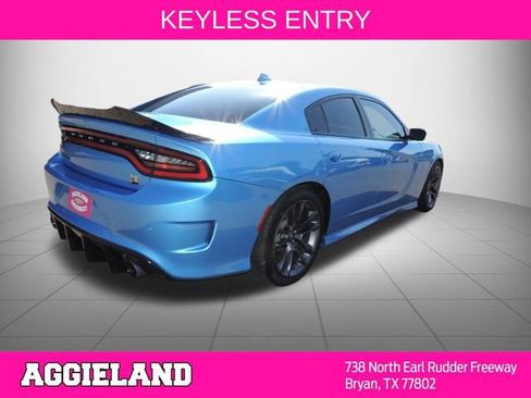 Used 2023 Dodge Charger Scat Pack w/ Technology Group RWD image 4
